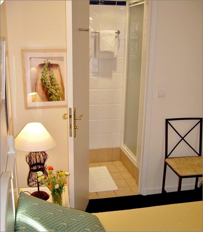 Hotel Riviera Beaulieu-sur-Mer Room photo